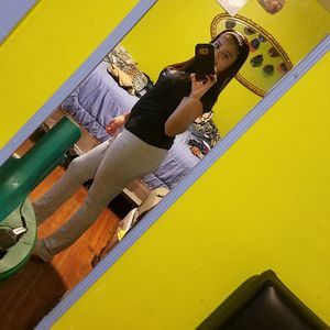 Meet your Posher, Sofía